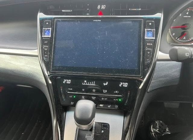 
								2017 TOYOTA HARRIER PREMIUM full									