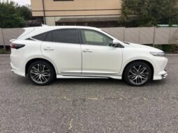 
										2017 TOYOTA HARRIER PREMIUM full									
