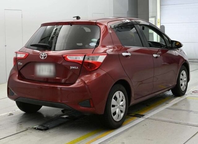 
								TOYOTA VITZ 2017 full									