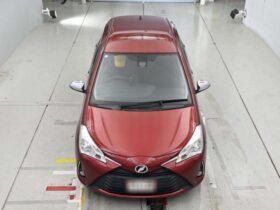 TOYOTA VITZ 2017