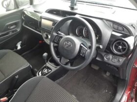 TOYOTA VITZ 2017