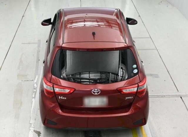 
								TOYOTA VITZ 2017 full									