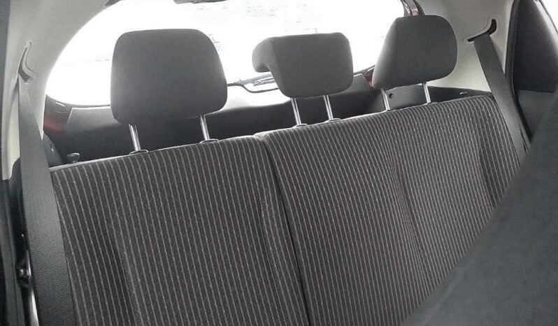 
								TOYOTA VITZ 2017 full									