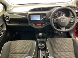 TOYOTA VITZ 2017