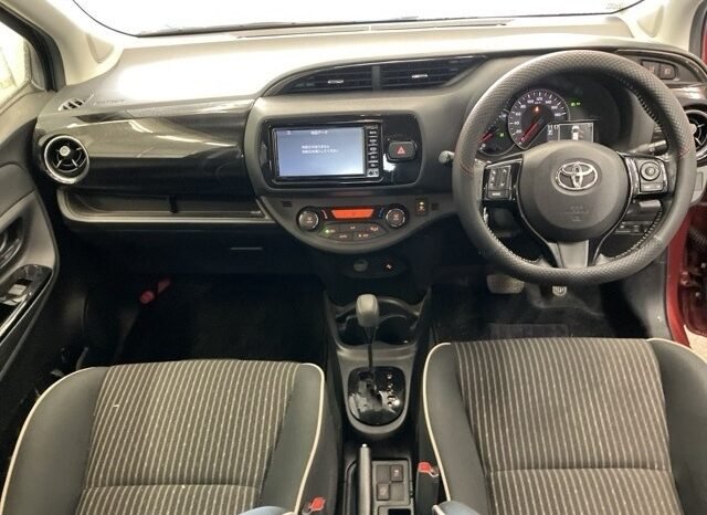 
								TOYOTA VITZ 2017 full									