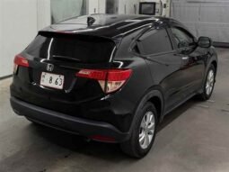 HONDA VEZEL 2015