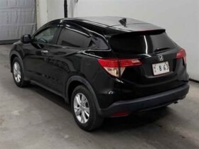 HONDA VEZEL 2015