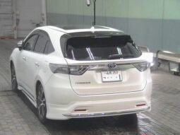 TOYOTA HARRIER PREMIUM STYLE