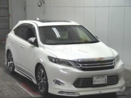 TOYOTA HARRIER PREMIUM STYLE