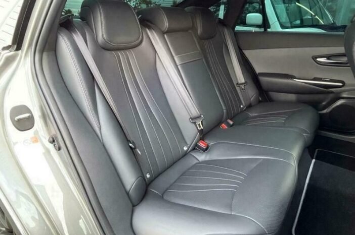 
								2021 TOYOTA CROWN RS full									