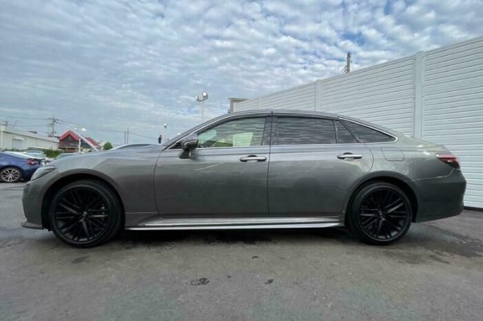 
								2021 TOYOTA CROWN RS full									