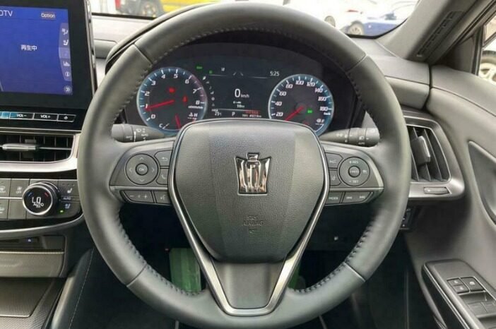 
								2021 TOYOTA CROWN RS full									