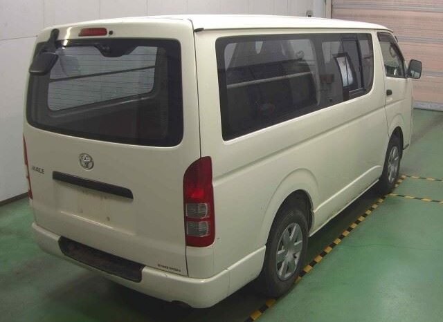 
								TOYOTA HIACE VAN full									