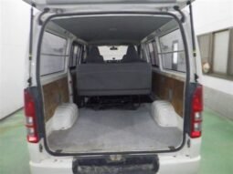 
										TOYOTA HIACE VAN full									