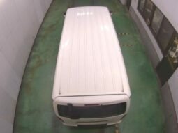
										TOYOTA HIACE VAN full									