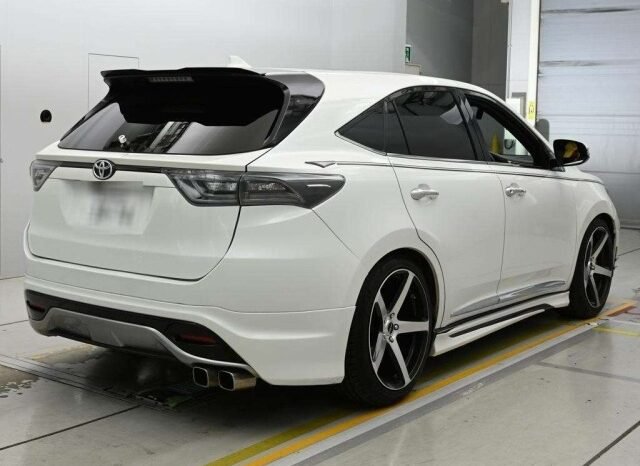 
								TOYOTA HARRIER MODIFIED full									