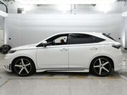 
										TOYOTA HARRIER MODIFIED full									