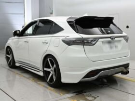 TOYOTA HARRIER MODIFIED