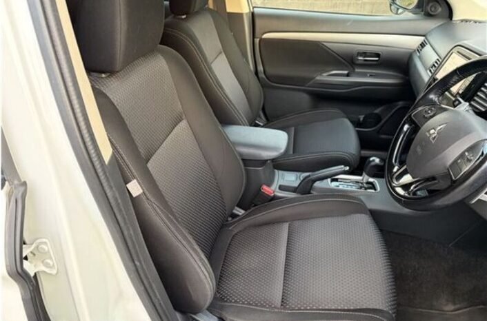 
								2016 MITSUBISHI OUTLANDER 20G full									
