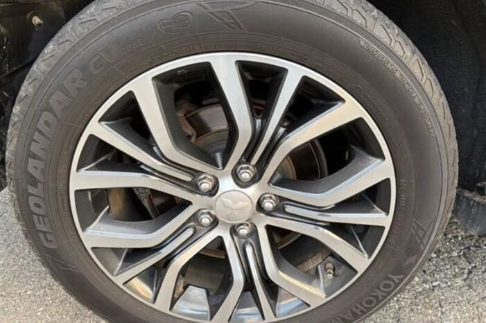 
								2016 MITSUBISHI OUTLANDER 20G full									